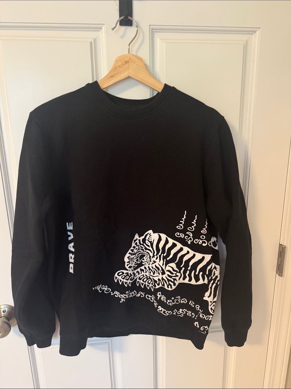 Blind Rooster Black Crewneck Sweatshirt with White Tiger Motif